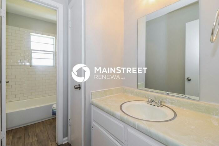 5380 Albemarle Drive - Photo 7 of 16