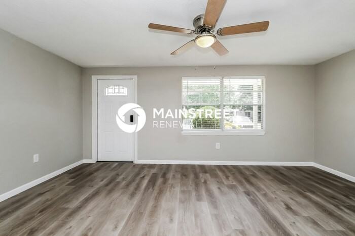 7323 Cypress Dr - Photo 3 of 16