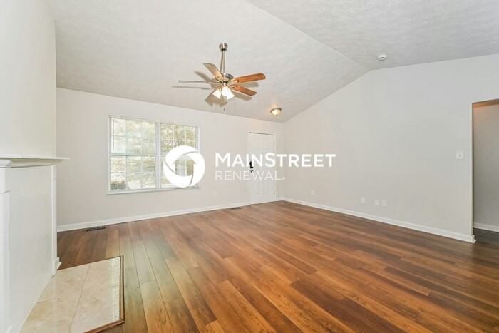8244 Oak Terrace Ln - Photo 3 of 16