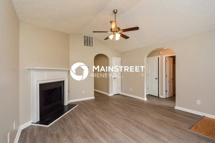 129 Tillman Ct - Photo 3 of 16