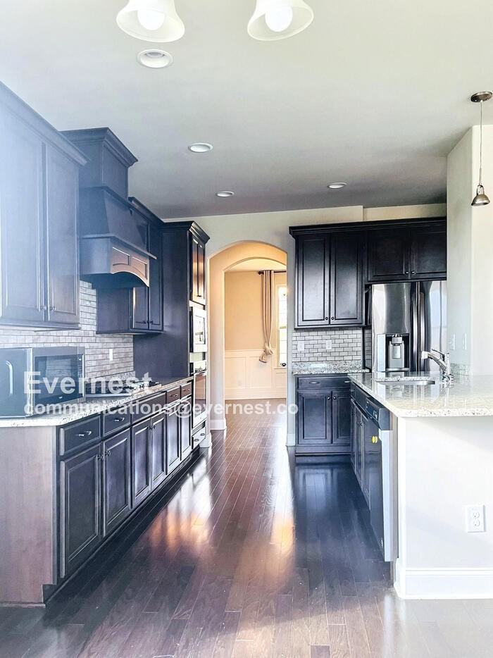 2951 Stewart Campbell Point - Photo 3 of 33