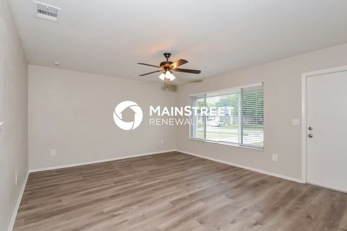 6947 Roslyn Ct - Photo 2 of 16