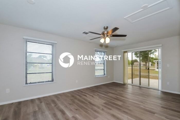 6947 Roslyn Ct - Photo 6 of 16