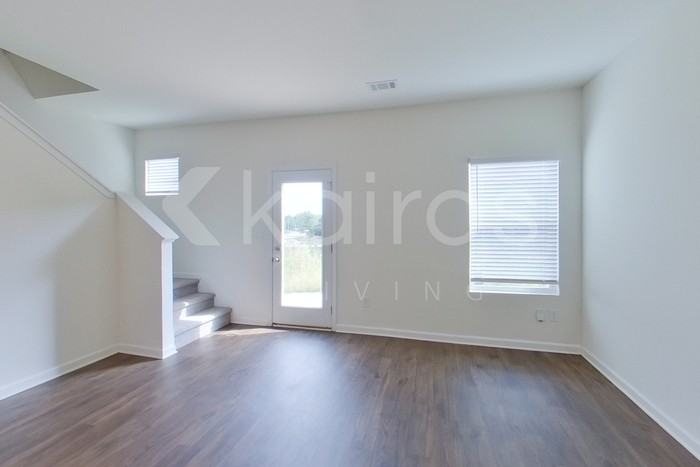 115 Dudley Way Sw - Photo 2 of 22