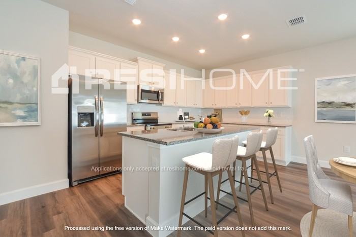 5226 Inglewood Dr - Photo 3 of 15