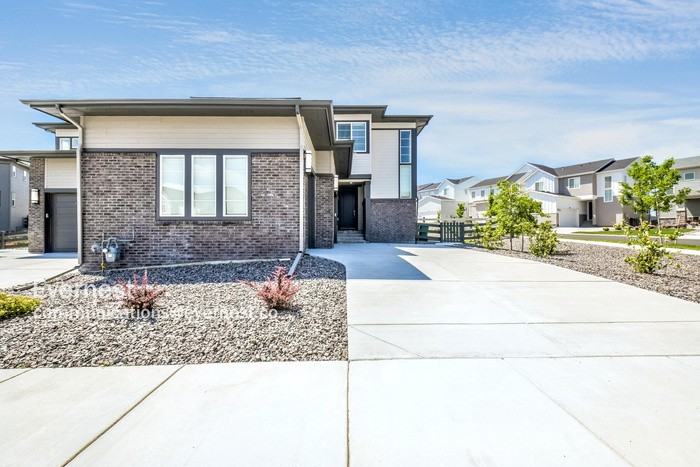 6936 Hidden Cove Ct - Photo 2 of 26