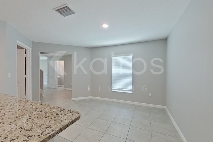 8502 Indian Laurel Ln - Photo 6 of 27