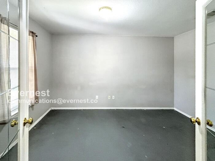 13120 Winecup Mallow Trl - Photo 4 of 15