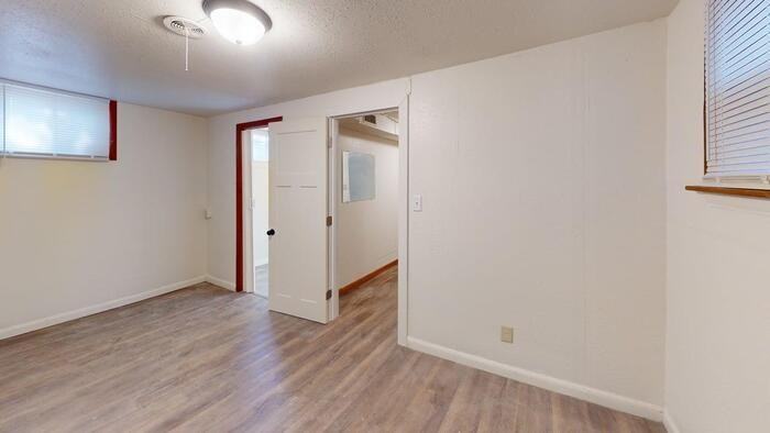 710 E Avenue F - Photo 6 of 17