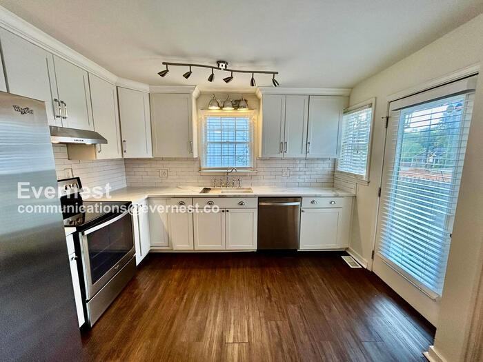 1807 Dresden Dr Ne - Photo 4 of 32