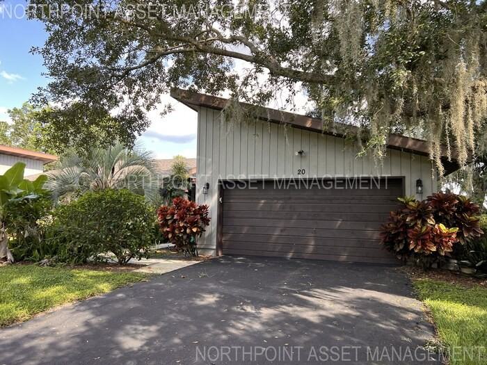 20 Nottingham Way - Photo 2 of 50