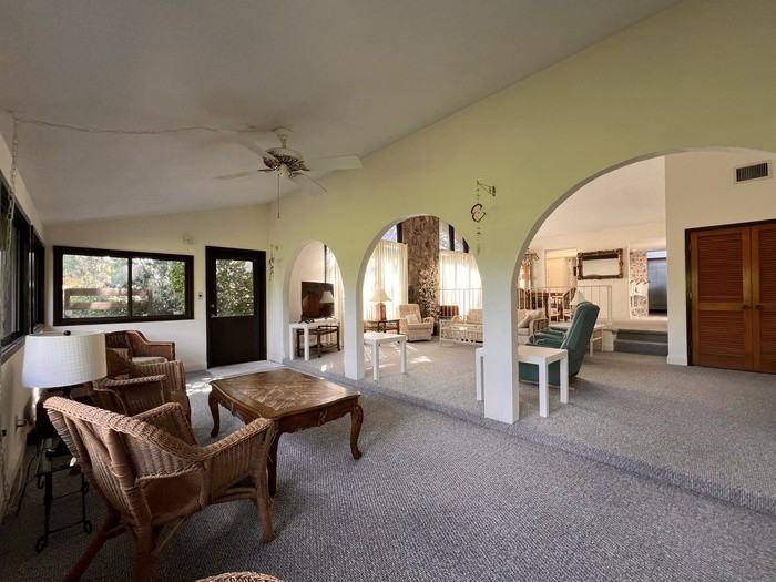 20 Nottingham Way - Photo 3 of 50