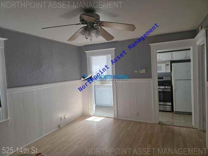 525 14th St #525 - Photo 4 of 10