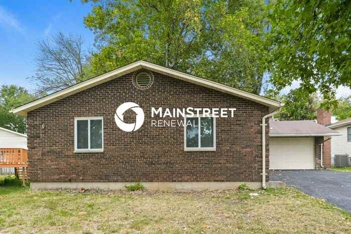 1215 Dawn Valley Dr - Photo 2 of 19