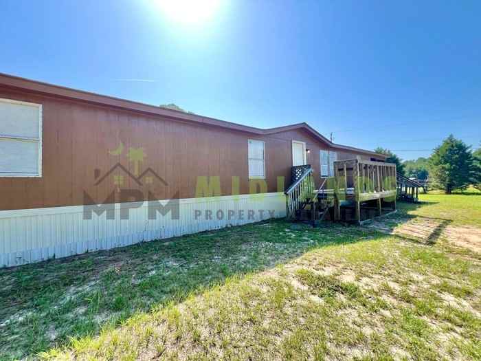 2413 S Lake Dr - Photo 2 of 41