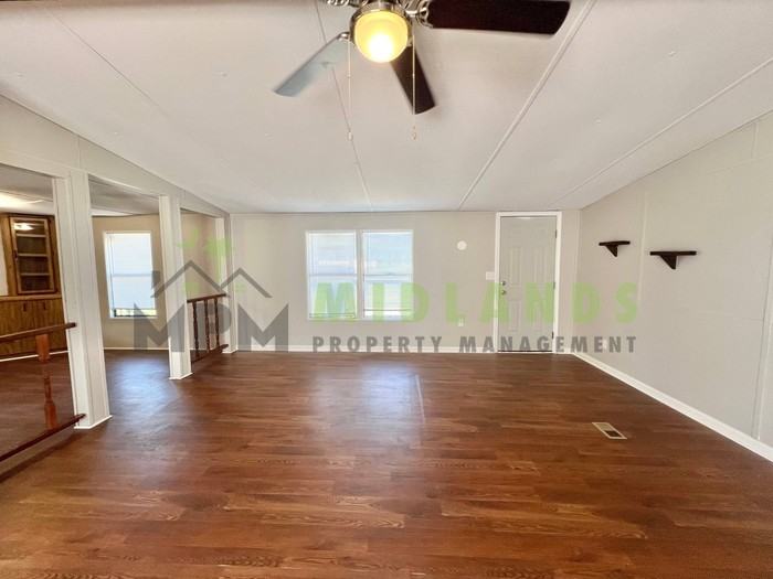 2413 S Lake Dr - Photo 3 of 41