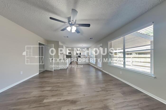 5 Regency Ct - Photo 5 of 24