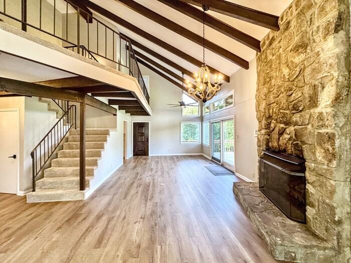 5709 Vincent Rd - Photo 7 of 40