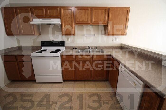 3304 Hereford Ln #D - Photo 5 of 23