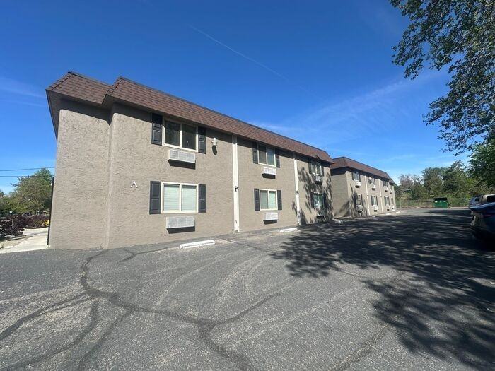 543 W 6th St #A8 - Photo 2 of 4