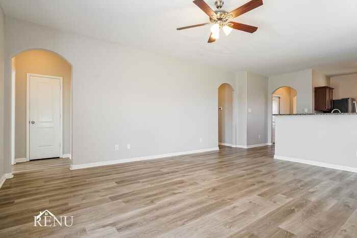 6670 Charleston Dr - Photo 6 of 17