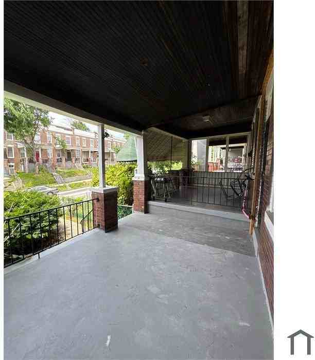 600 N Edgewood St - Photo 2 of 13