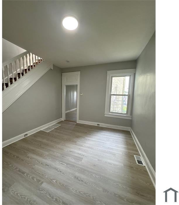 600 N Edgewood St - Photo 5 of 13