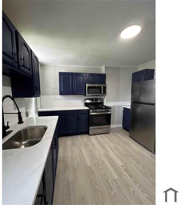 600 N Edgewood St - Photo 6 of 13