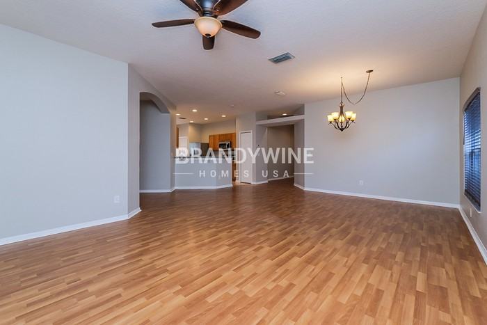 747 Star Pointe Dr - Photo 5 of 21