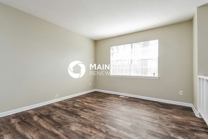 5818 Dug Hollow Rd - Photo 3 of 14