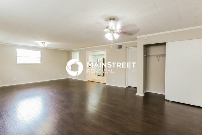 11649 Cape Horn Avenue - Photo 3 of 16