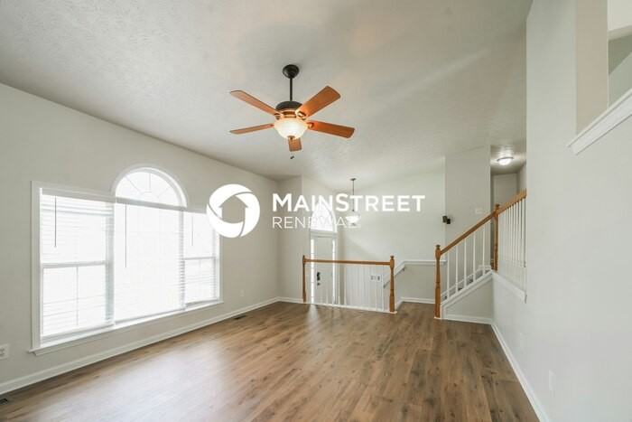 322 Yale Court - Photo 4 of 19