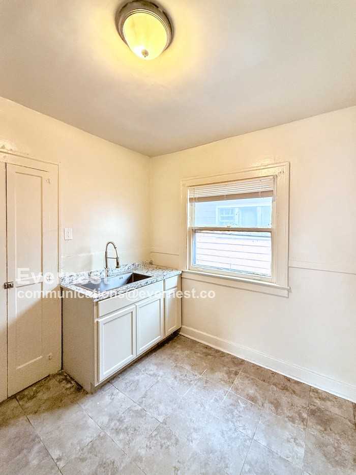 12021 Stoepel St - Photo 3 of 23