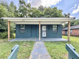 1862 Farrington St - Photo 1 of 1