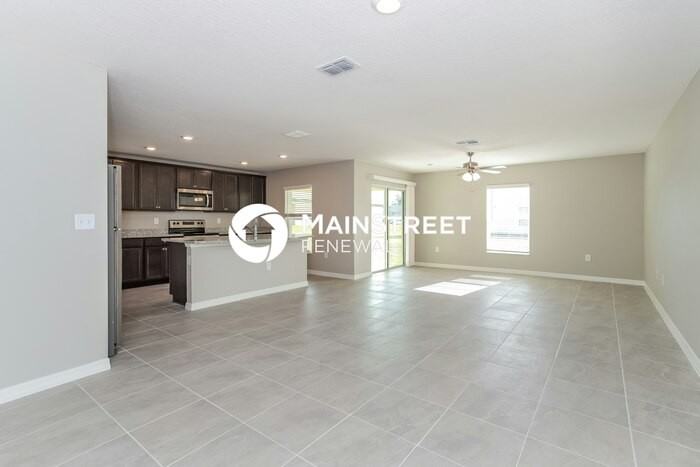 1134 Union Ave - Photo 2 of 16