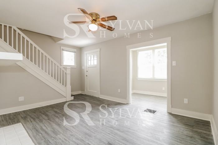 337 Parallel Ave - Photo 4 of 15