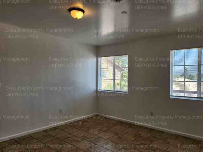 117 N St #8 - Photo 6 of 29