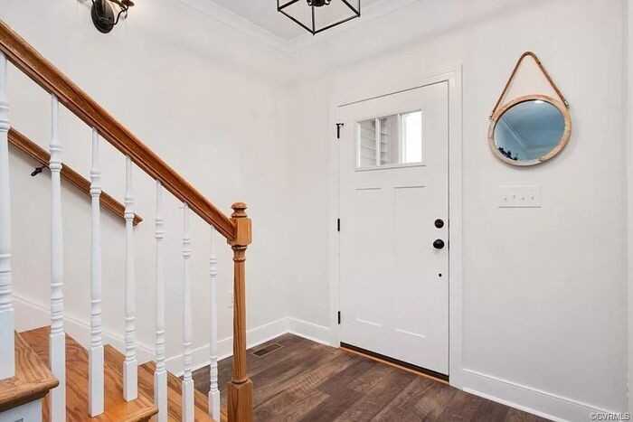 2206 Adelay Drive - Photo 6 of 35