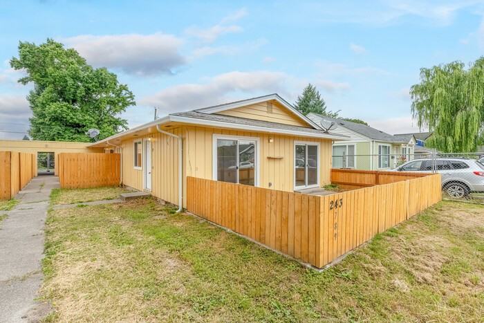 243 23rd Ave #1 - Photo 2 of 31