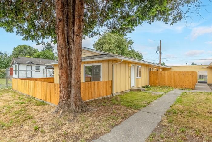 243 23rd Ave #1 - Photo 4 of 31