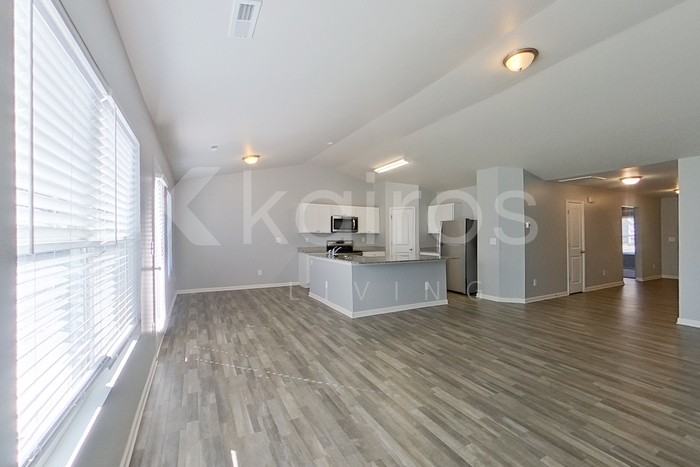 1190 Silvertrace Dr - Photo 2 of 24