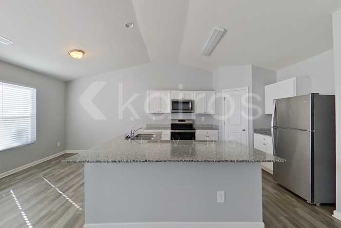 1190 Silvertrace Dr - Photo 6 of 24