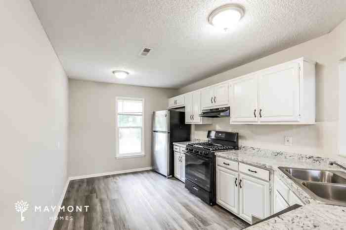 368 Lakeridge Ct - Photo 7 of 15