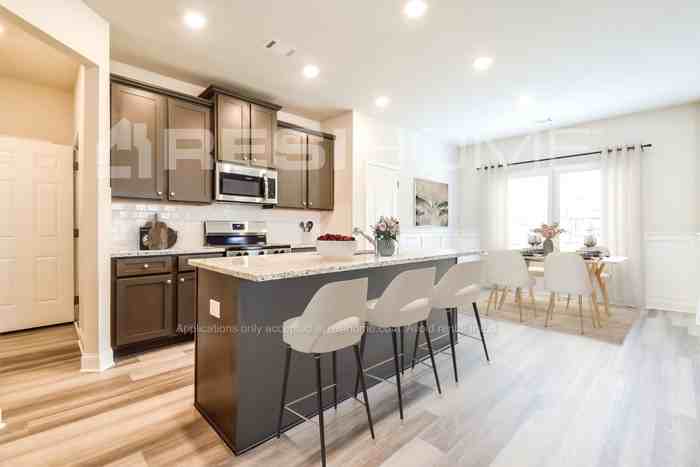 136 Water Lily Way - Photo 5 of 19