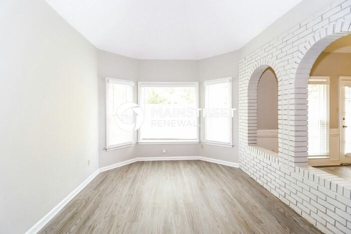 6753 Devenshire Lane - Photo 4 of 17