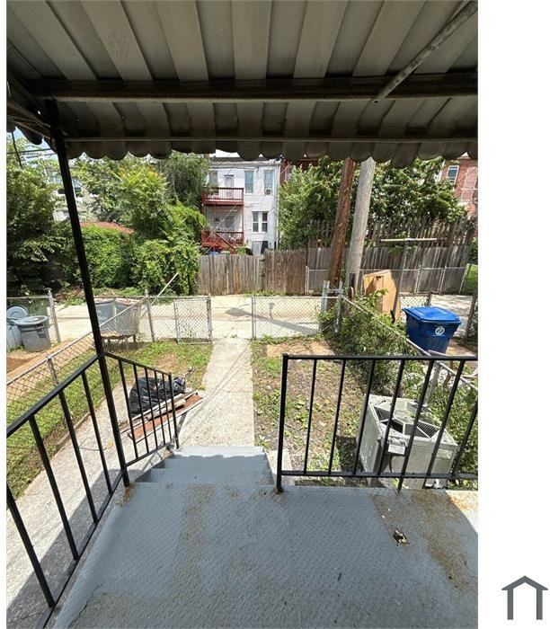 4900 Nelson Ave - Photo 7 of 13