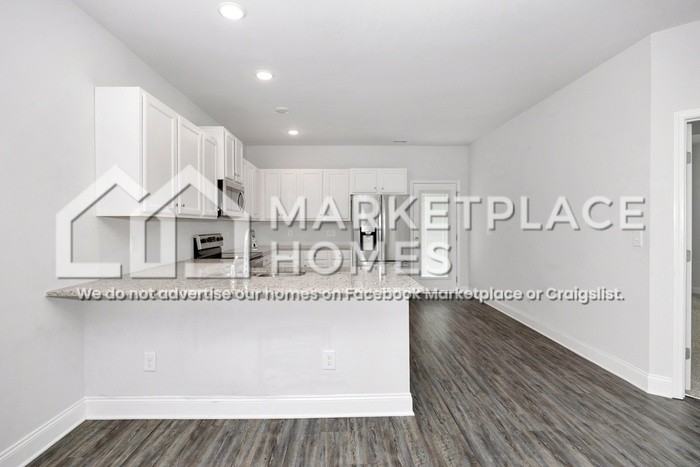 417 Edgebrook Drive - Photo 6 of 26