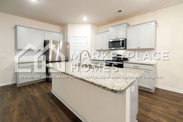 559 Post Oak Ln - Photo 6 of 40