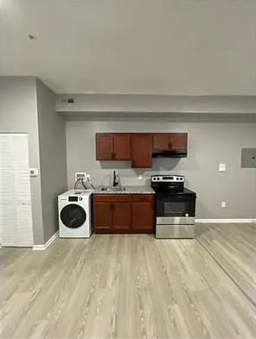 2600 Talbot Rd #104 - Photo 2 of 7