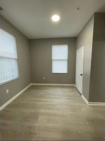 2600 Talbot Rd #104 - Photo 5 of 7